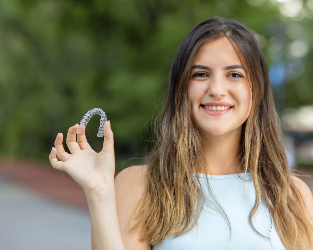 Invisalign Clear Aligners,  Laval Dentist